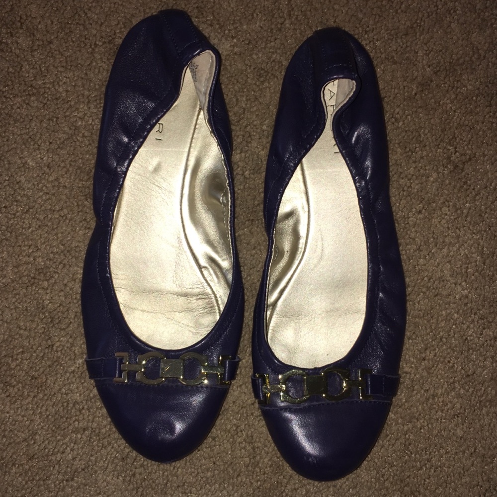 Tahari Ballet Flats